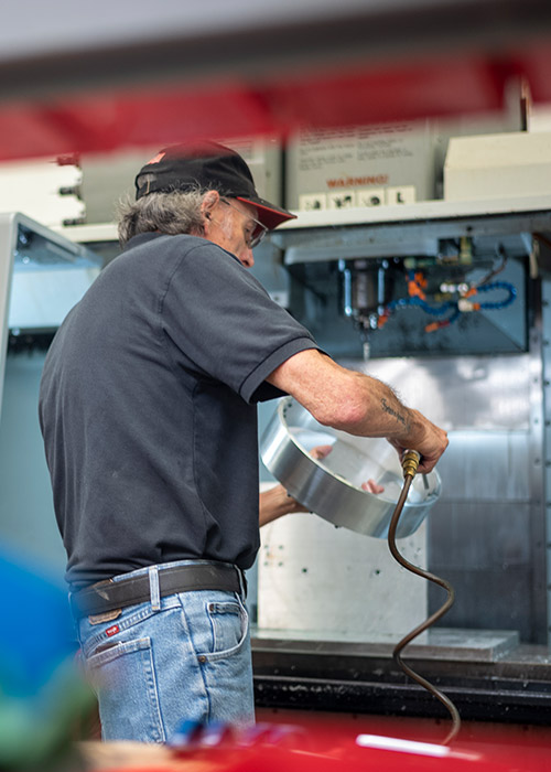 CNC turning services for rotational and cylindrical components